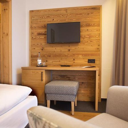 Hotel Menning ***S オーベルストドルフ エクステリア 写真