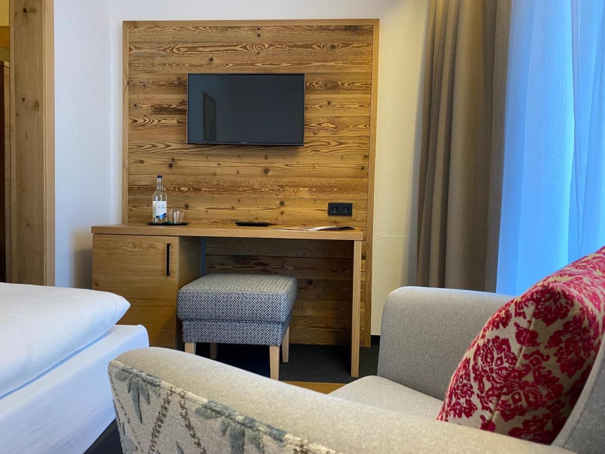 Hotel Menning ***S オーベルストドルフ エクステリア 写真
